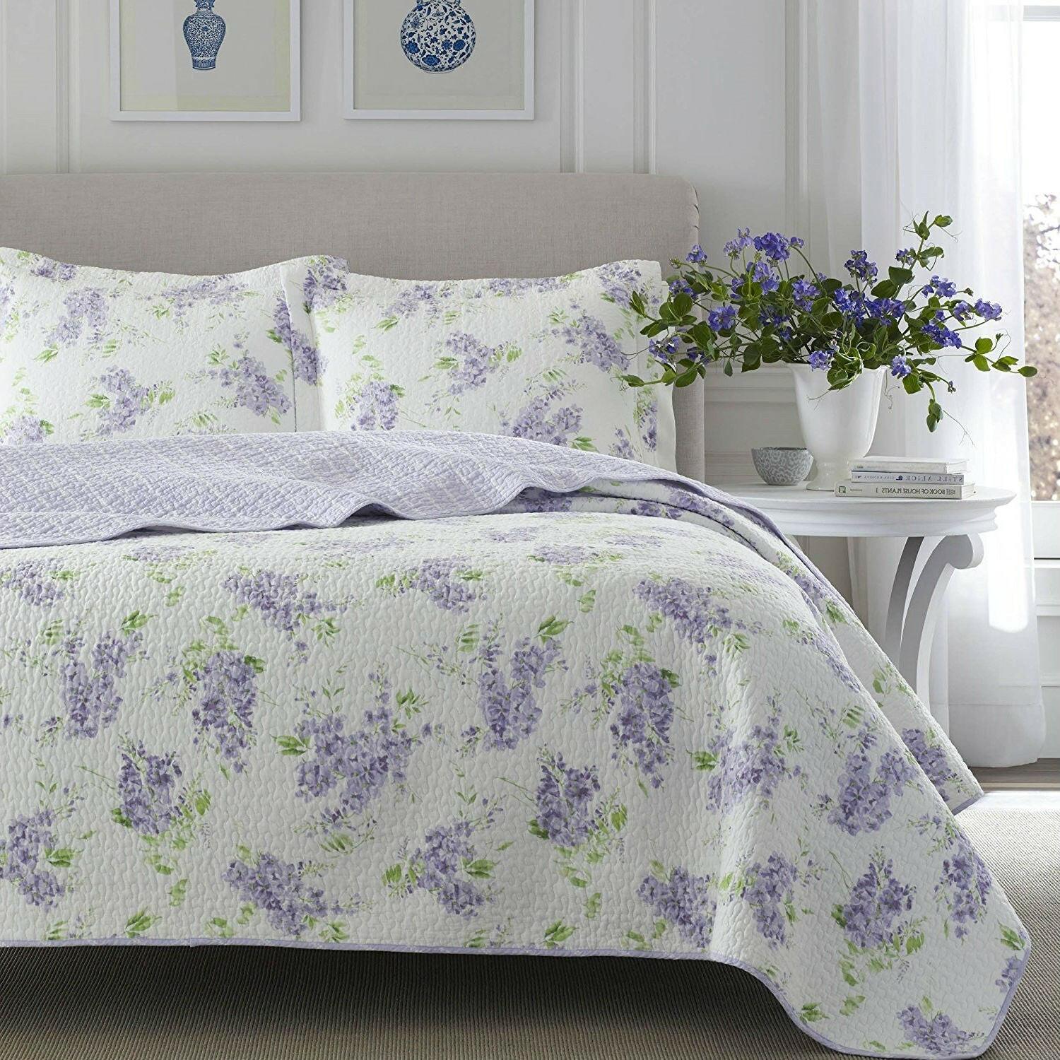 Full / Queen size 3-Piece Cotton Quilt Set with White Purple Floral Pattern - FurniFindUSA