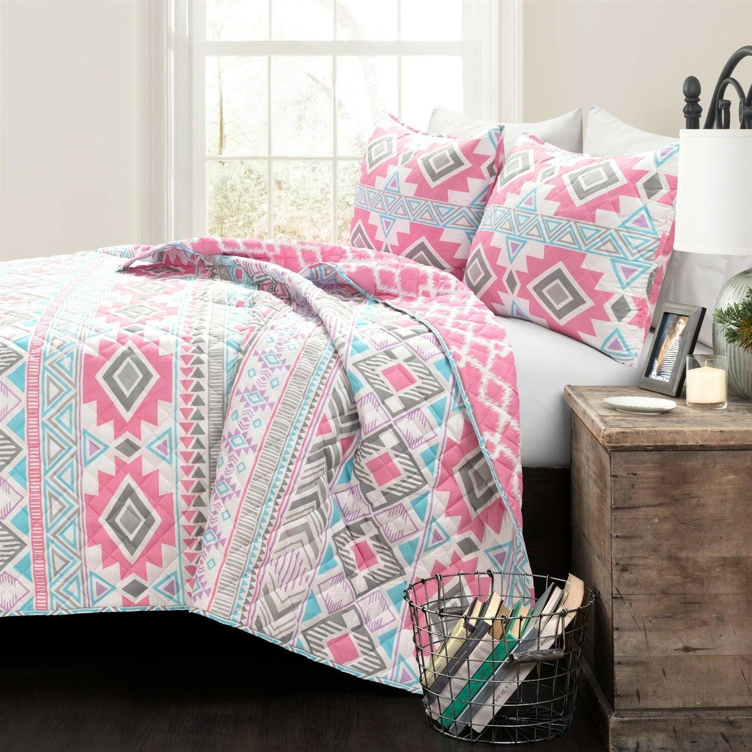 Twin Southwest Indian Style Polyester Pink Blue Striped Reversible Quilt Set - FurniFindUSA