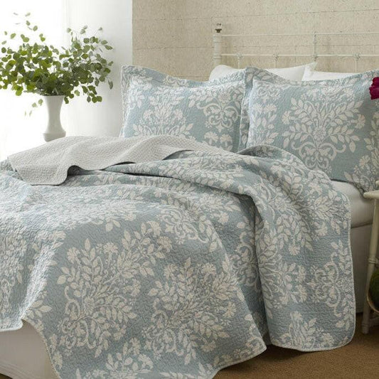 100% Cotton King size 3-Piece Coverlet Quilt Set in Blue White Floral Pattern - FurniFindUSA