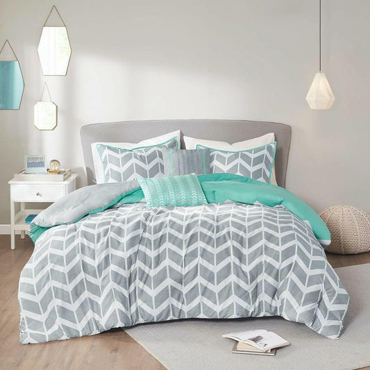 Full/Queen Reversible Comforter Set with Grey White Aqua Teal Chevron Pattern - FurniFindUSA