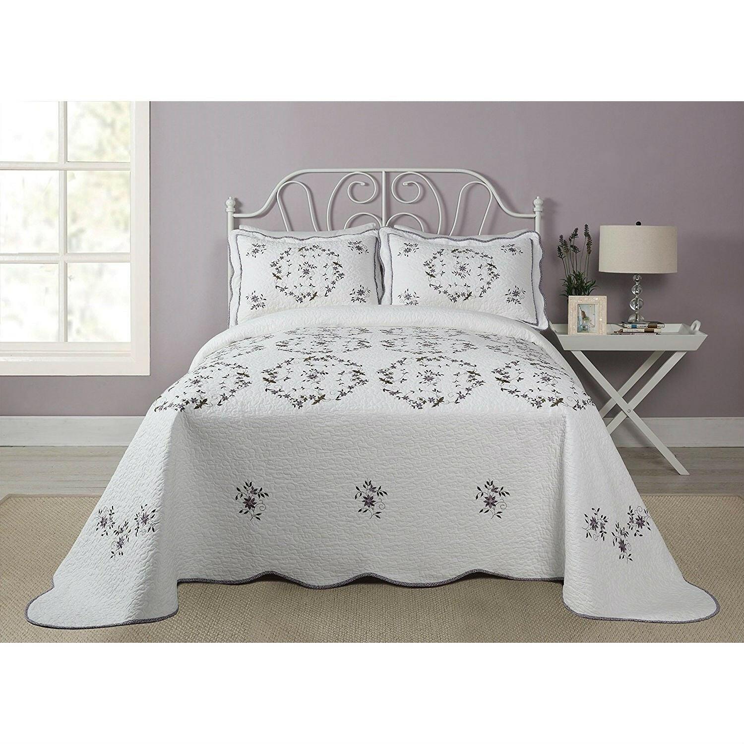 Queen size Cotton Bedspread with Scalloped Edges and Floral Print Embroidery in White - FurniFindUSA