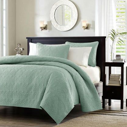 Full / Queen Seafoam Blue Green Quilted Coverlet Quilt Set with 2 Shams - FurniFindUSA