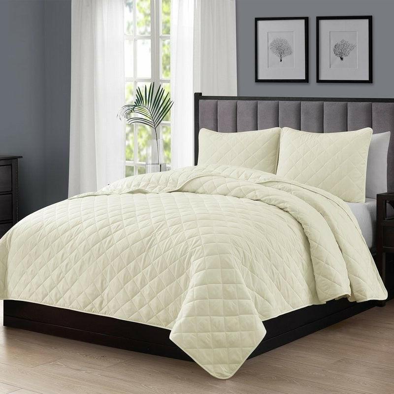 Twin/Twin XL 2-Piece Ivory Microfiber Reversible Diamond Quilt Set - FurniFindUSA