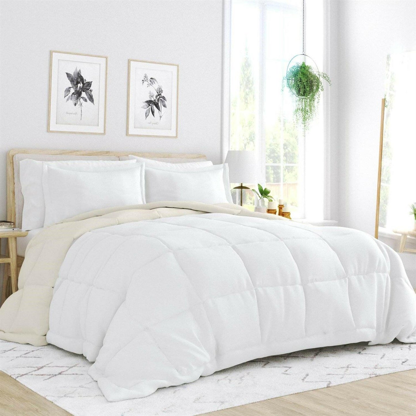 King/Cal King 3-Piece Microfiber Reversible Comforter Set in White and Cream - FurniFindUSA